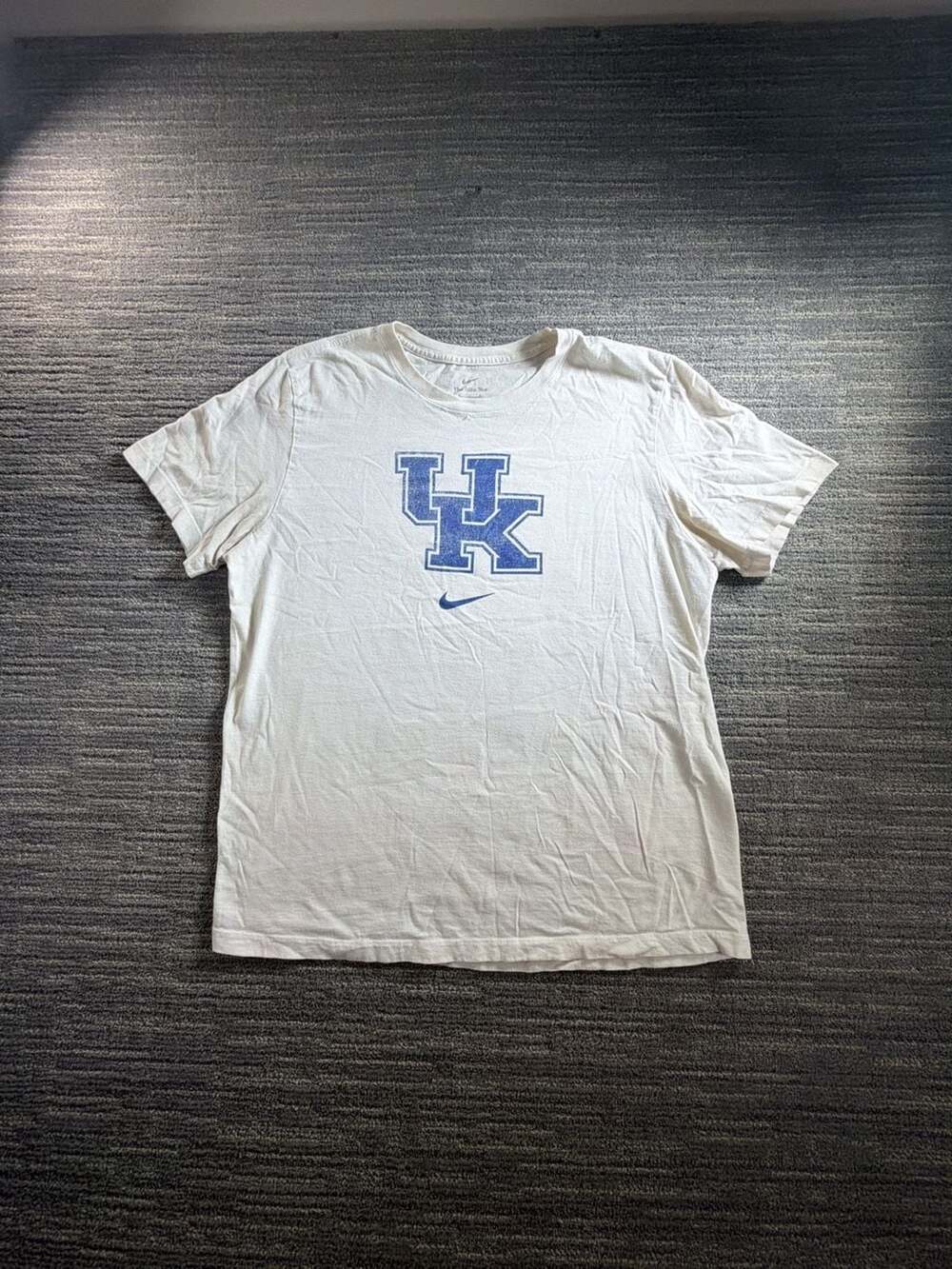 Nike University of Kentucky UK Graphic T-Shirt Size L